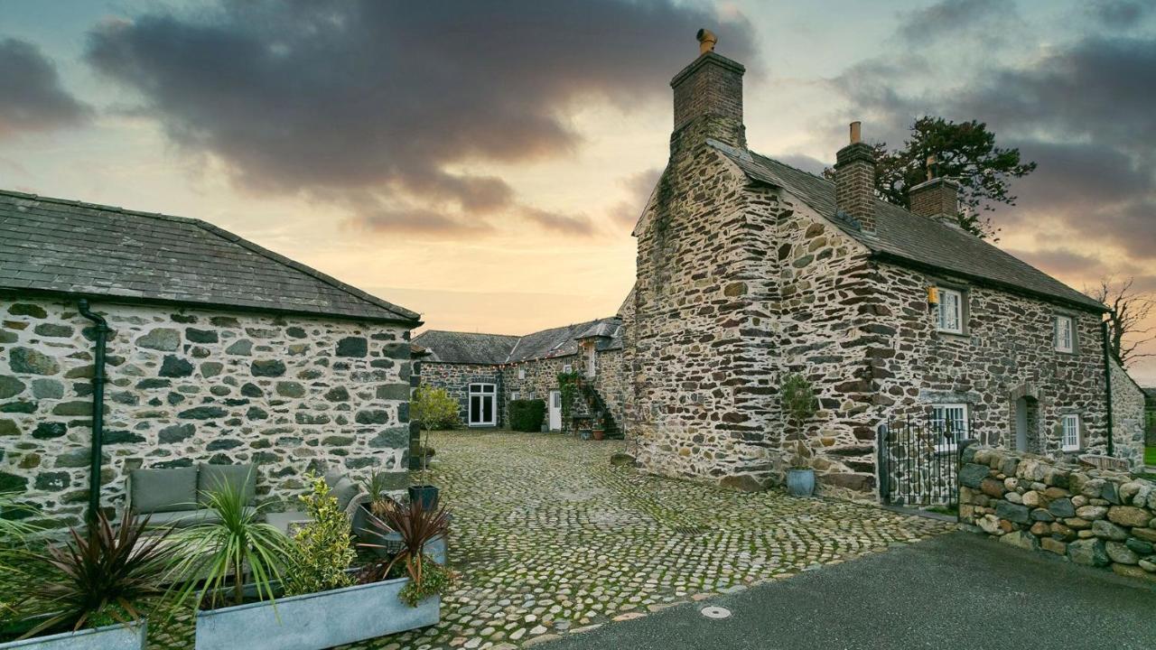 Tal Y Bont Uchaf Villa Bangor  Exterior photo